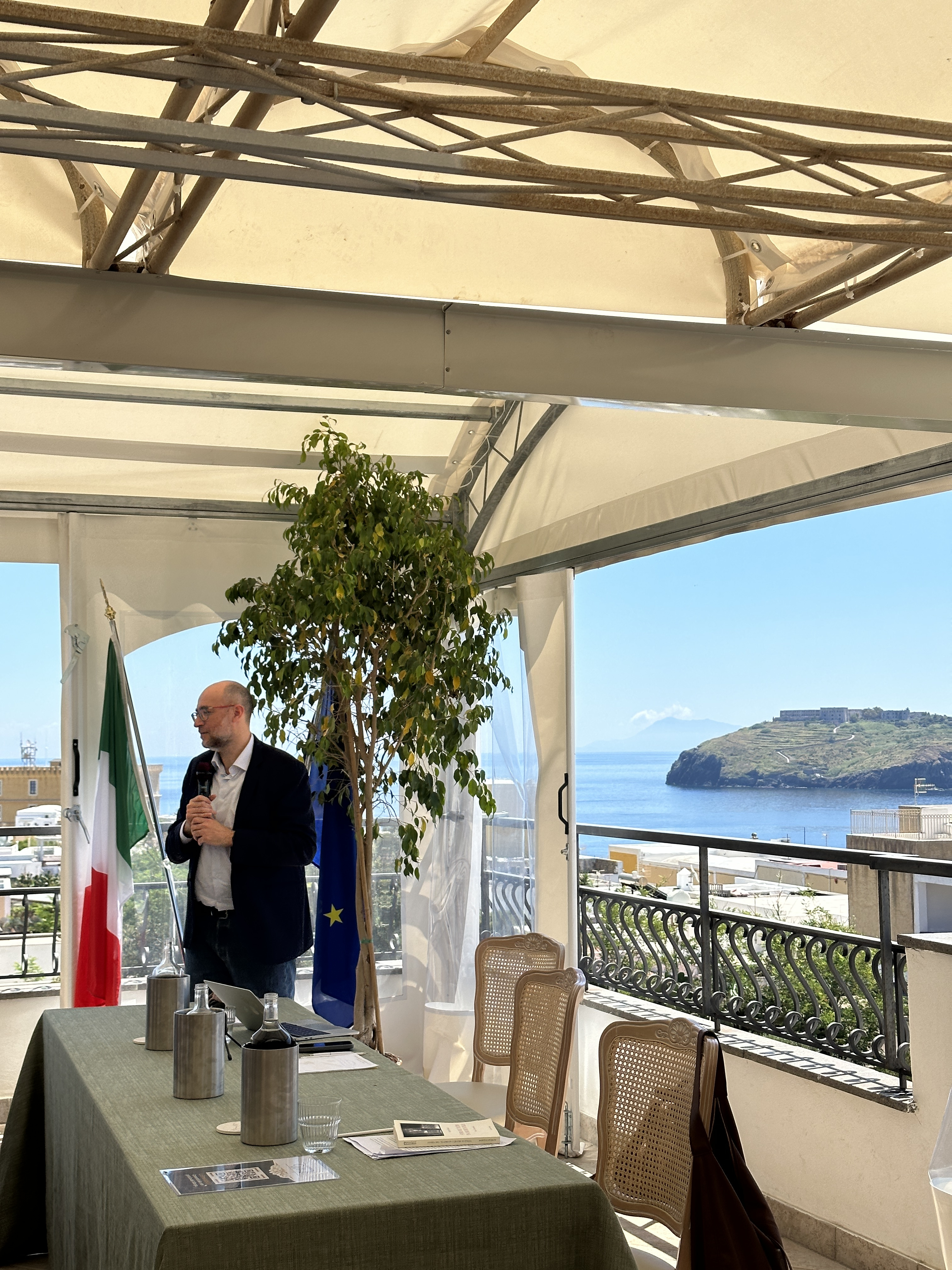 Il direttore del DAS, prof. Filippo Giordano
