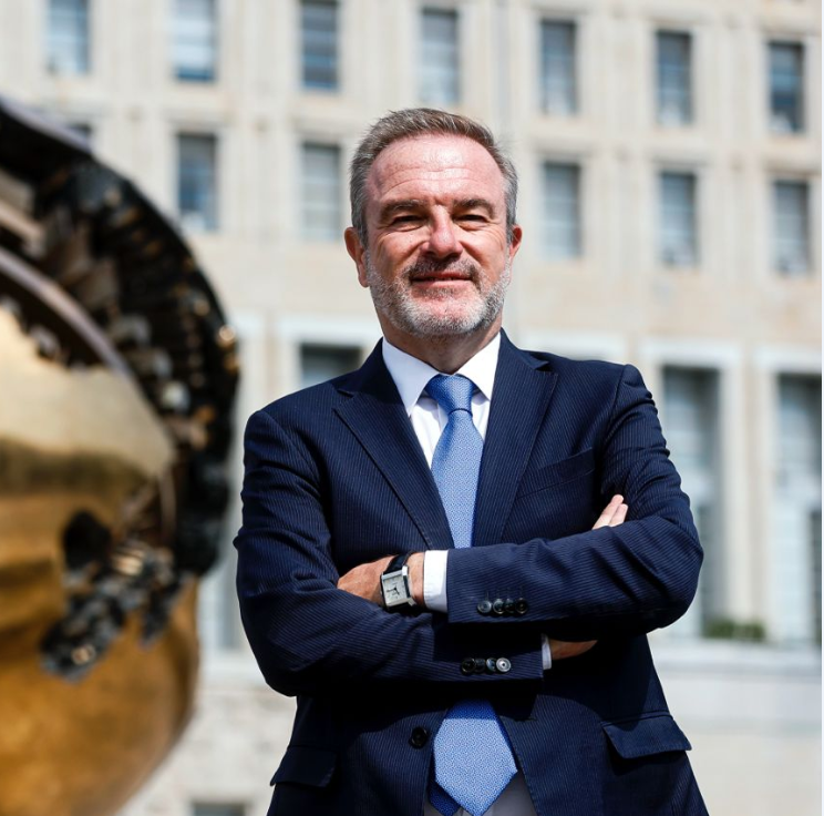 profile picture Alessandro Azzoni